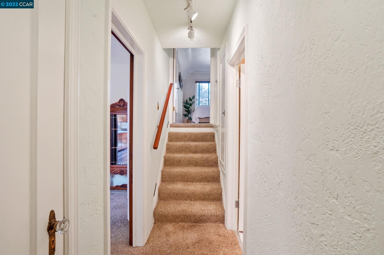 409 Kains Ave, additional photo 15