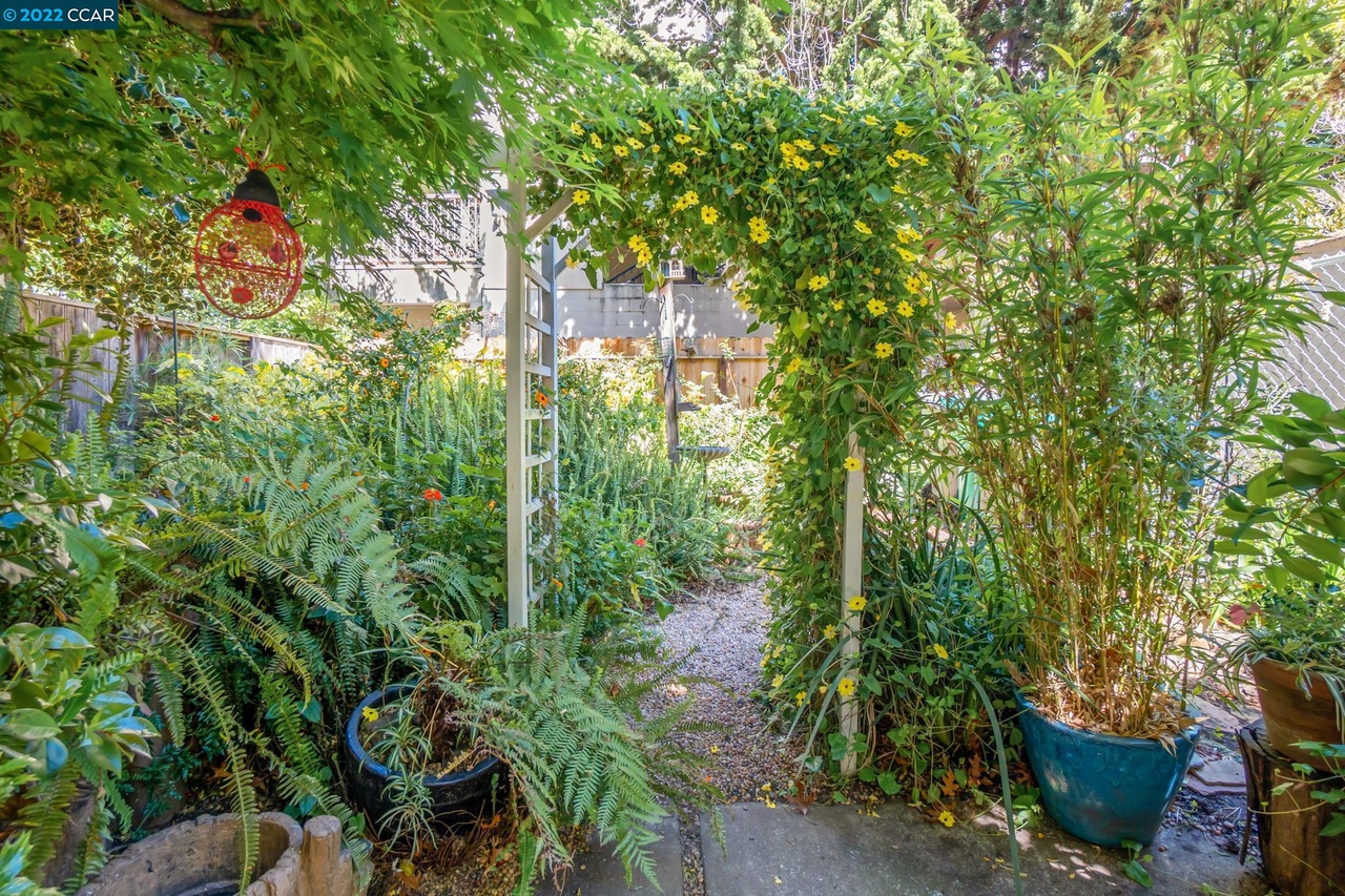 409 Kains Ave, additional photo 22