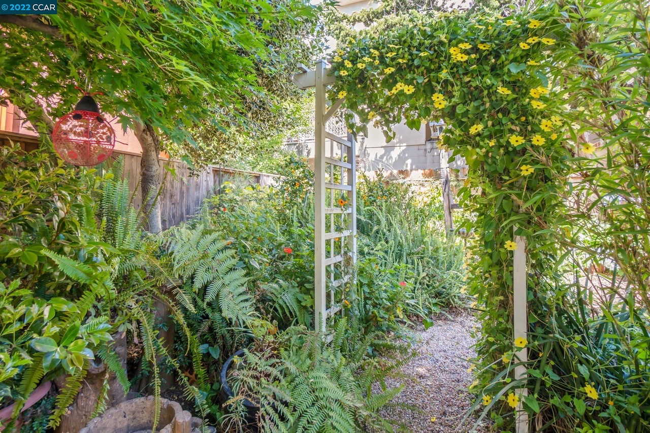 409 Kains Ave, additional photo 23
