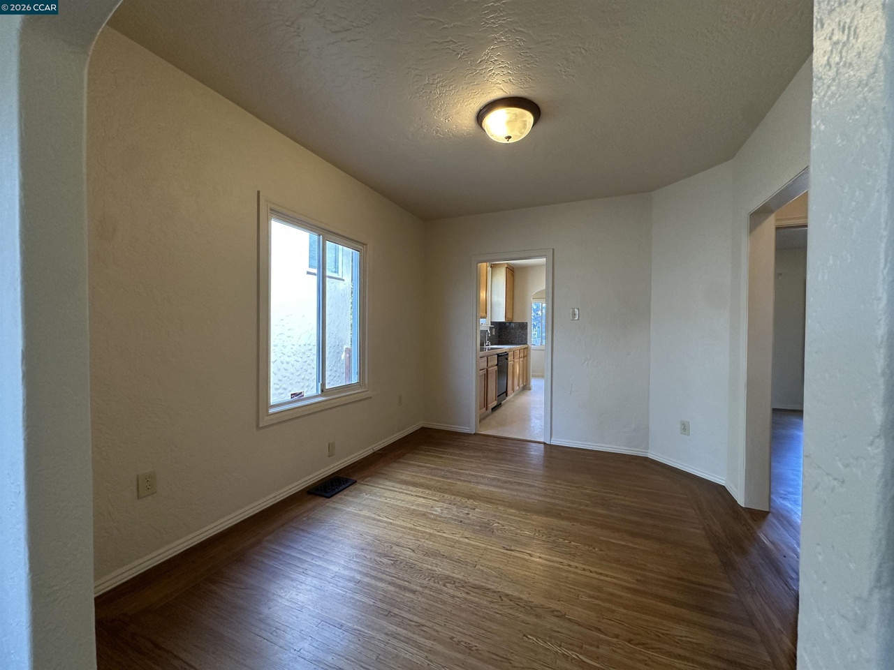 525 28th St, additional photo 9