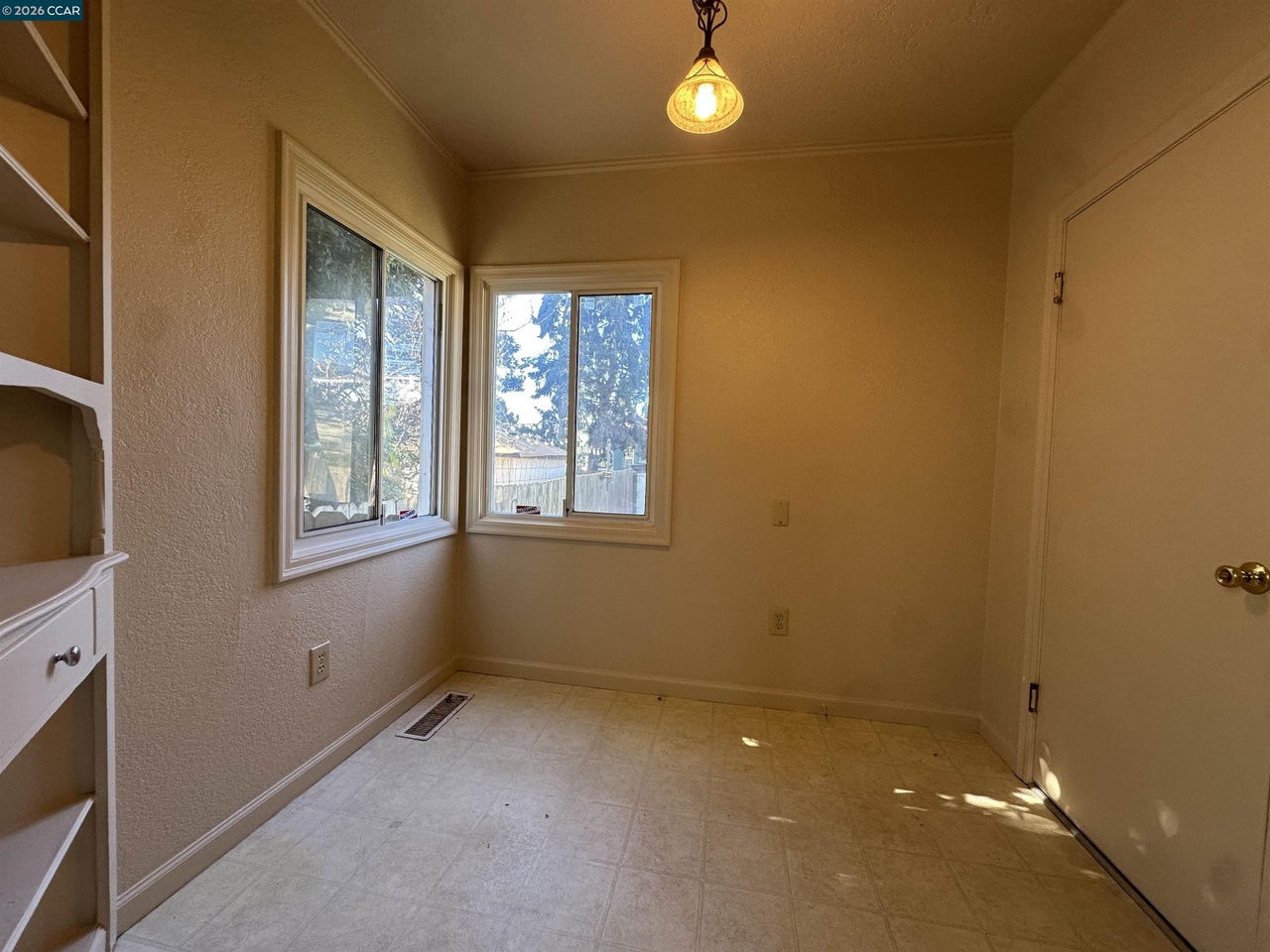 525 28th St, additional photo 12