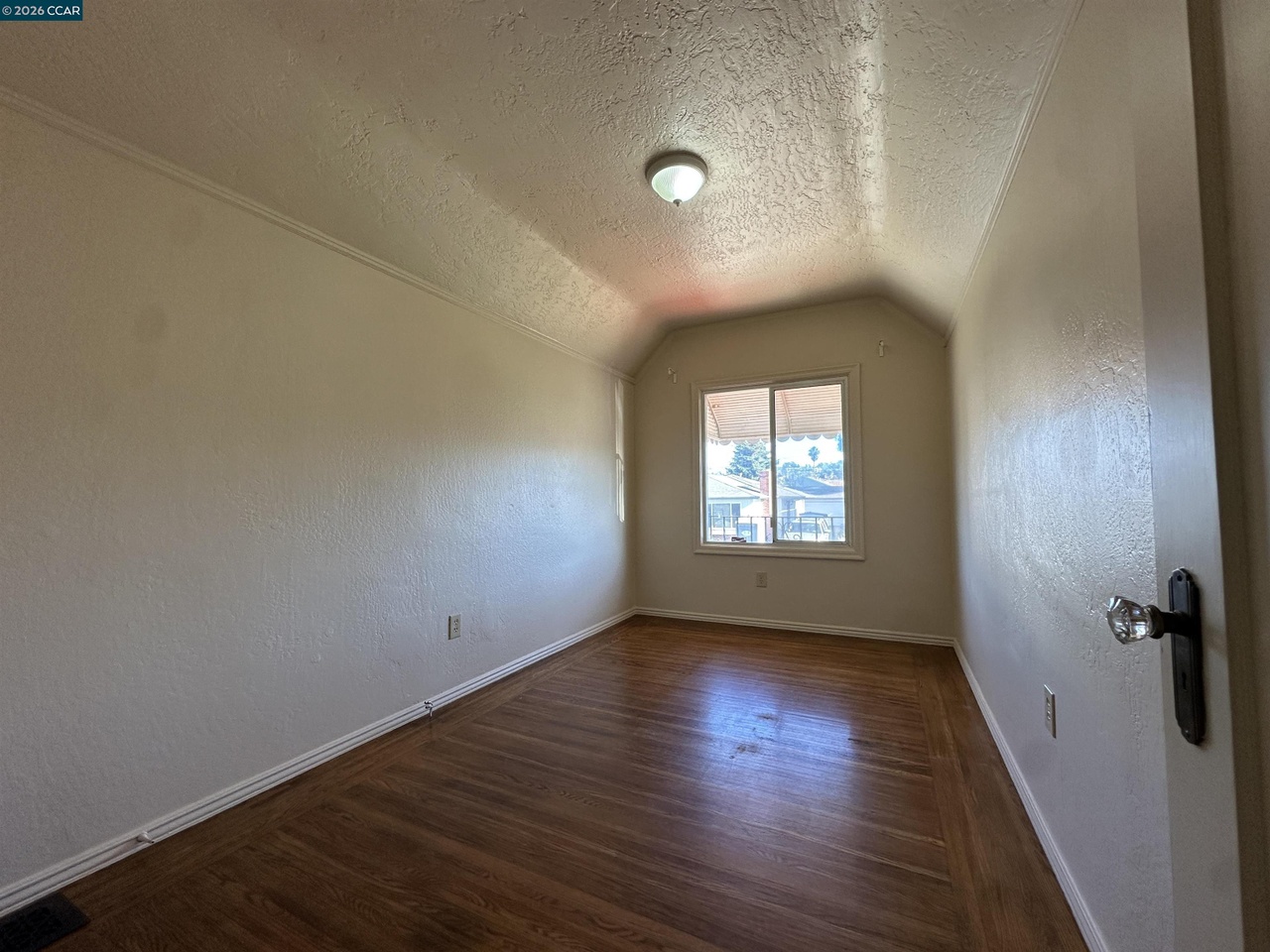 525 28th St, additional photo 16