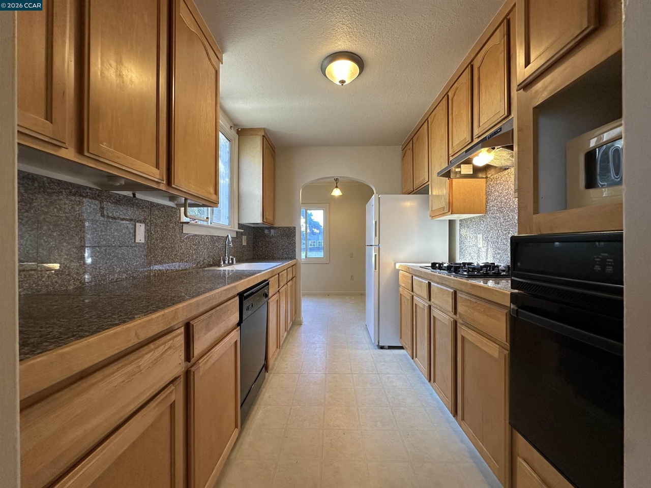 525 28th St, additional photo 7