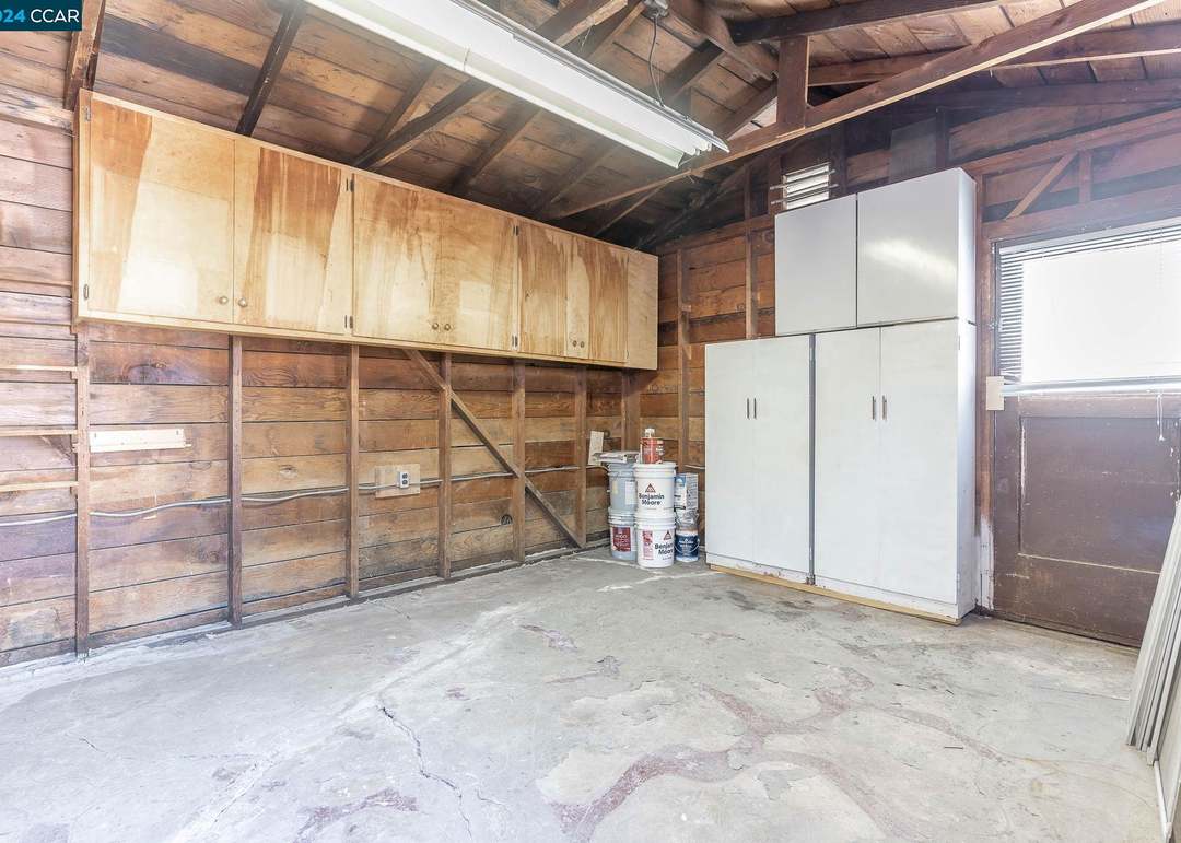 533 27th St, additional photo 44