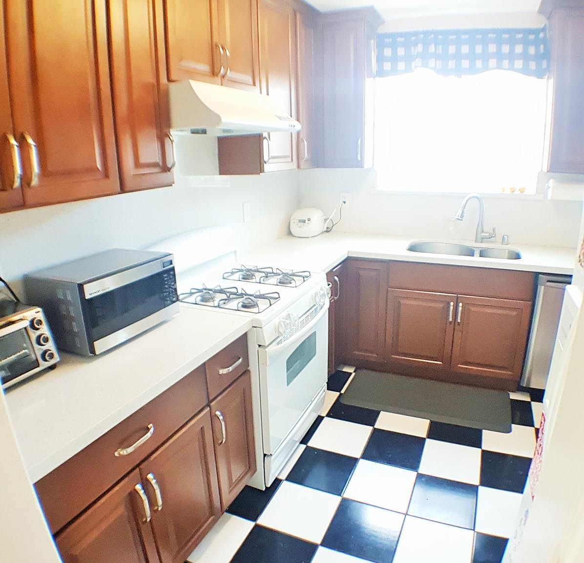 533 28th St, additional photo 17