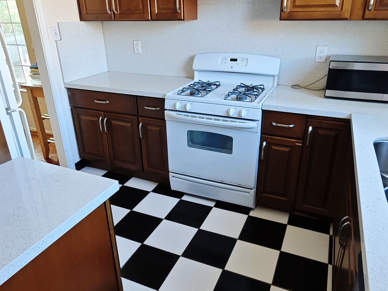 533 28th St, additional photo 19