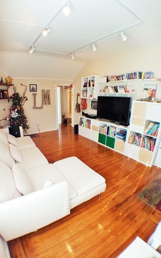 533 28th St, additional photo 29