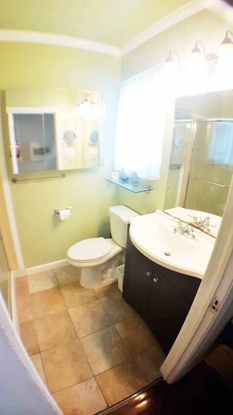 533 28th St, additional photo 37