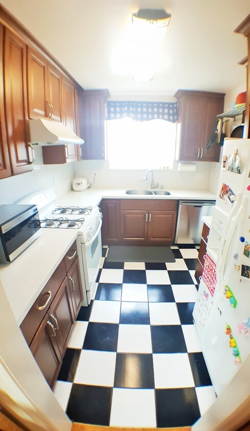 533 28th St, additional photo 40