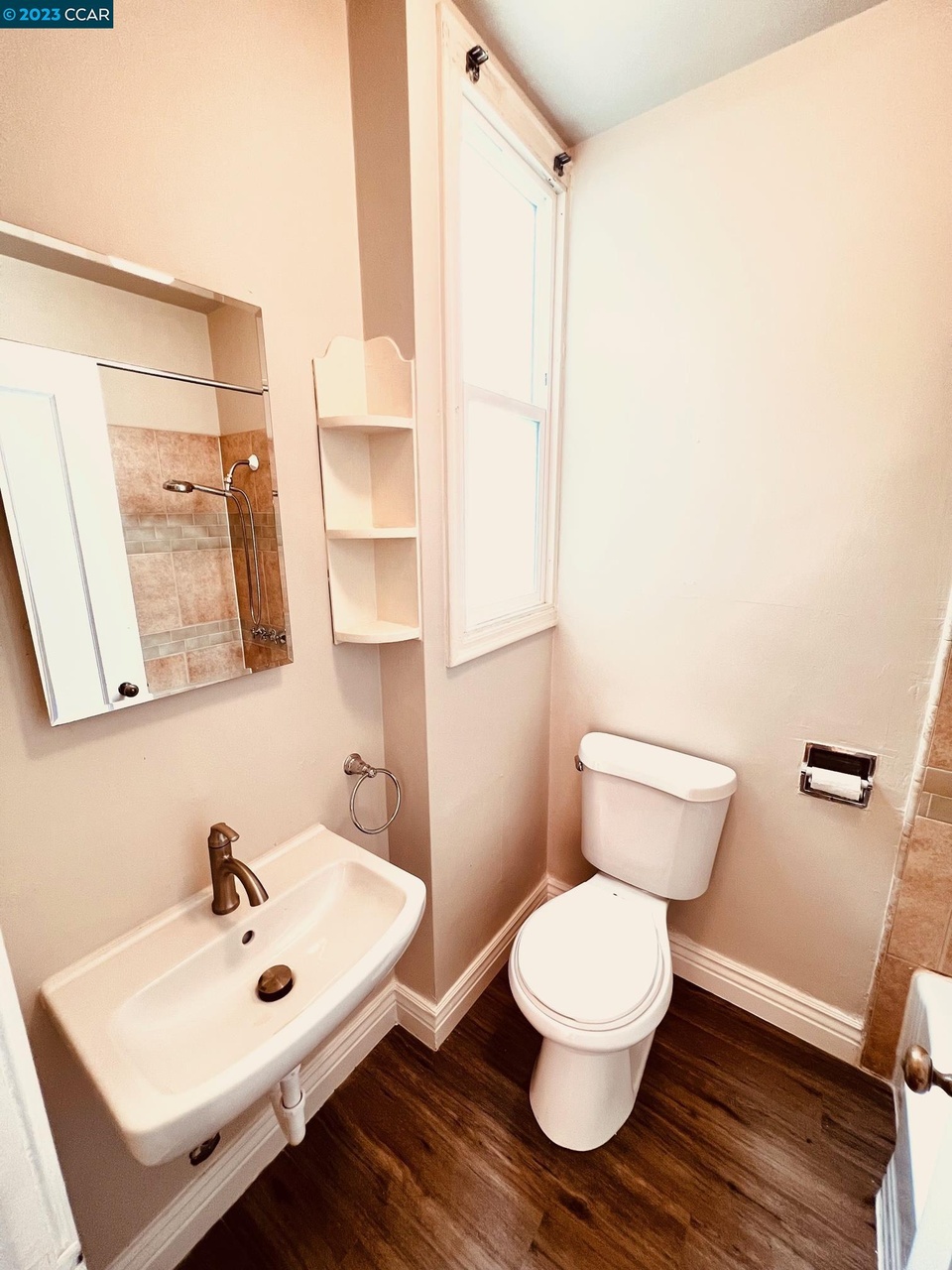 555 26th St, additional photo 9