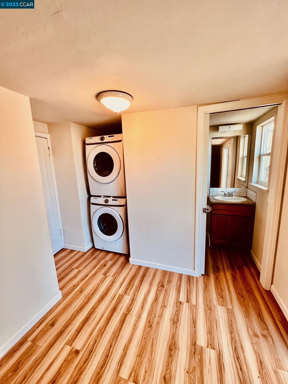 555 26th St, additional photo 10