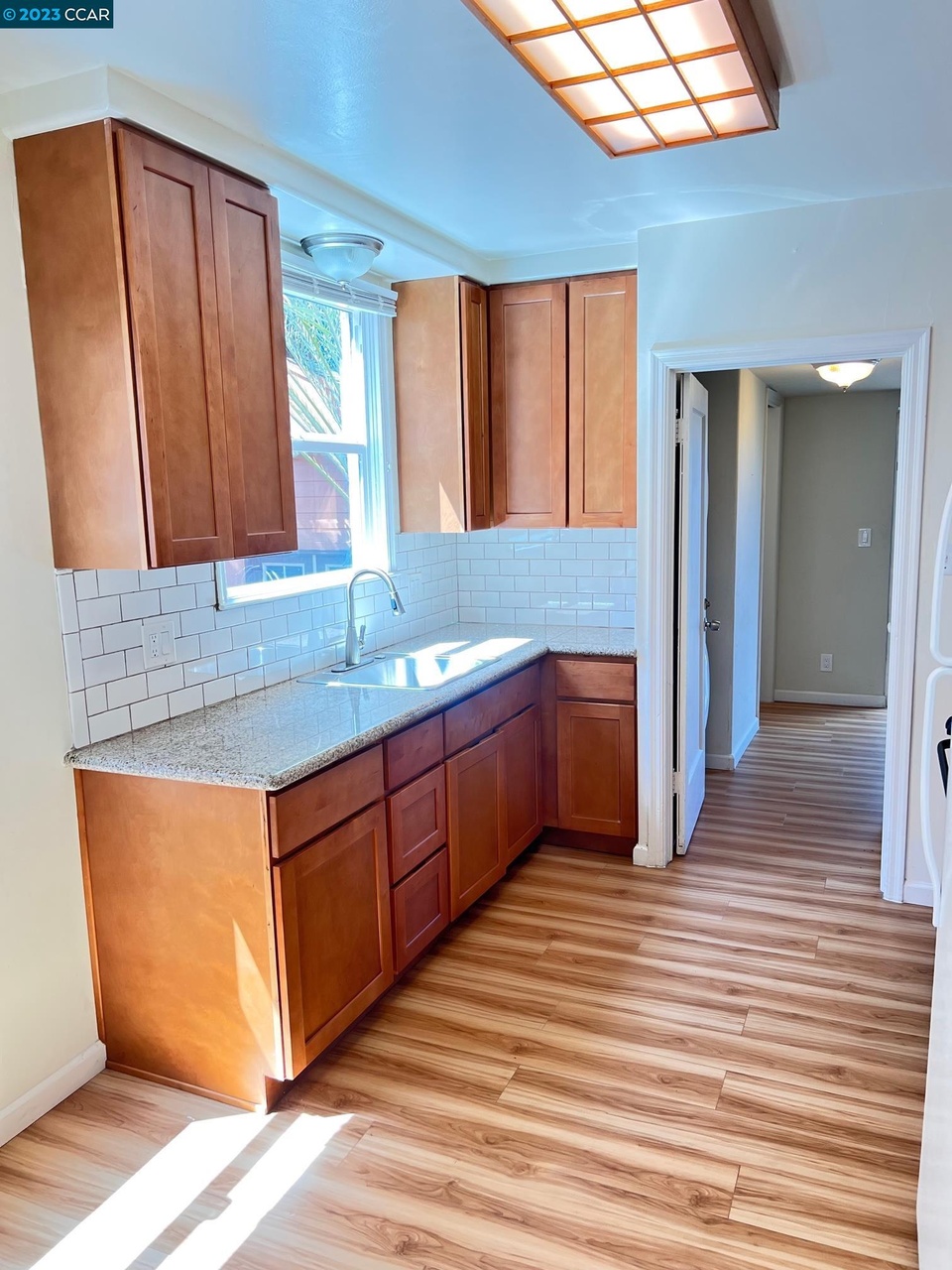 555 26th St, additional photo 6