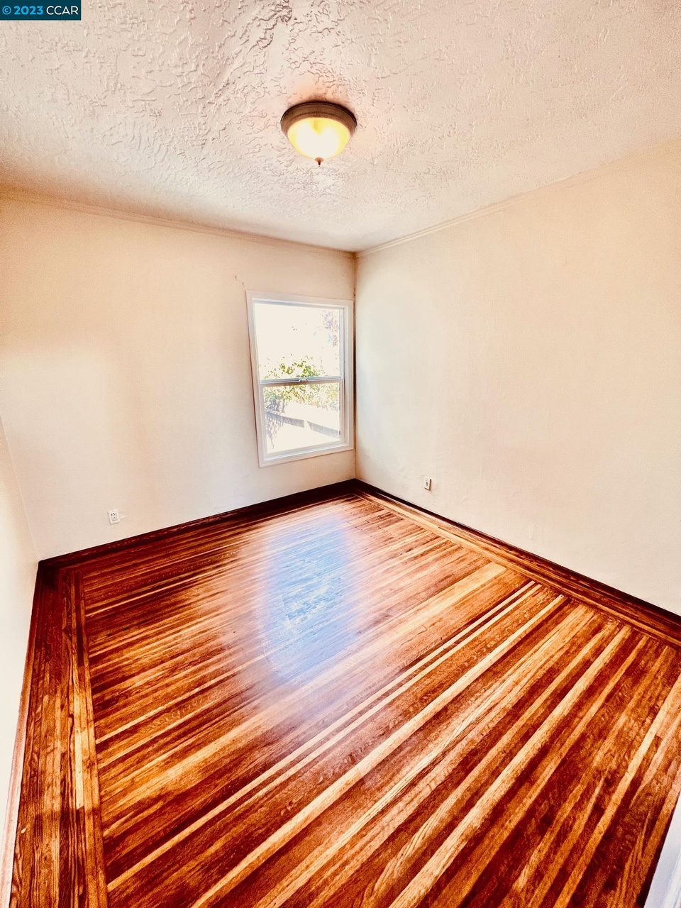 555 26th St, additional photo 7