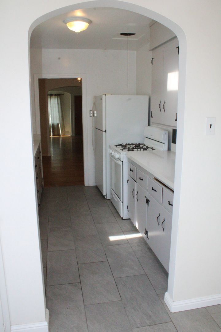 610 27th St, additional photo 8