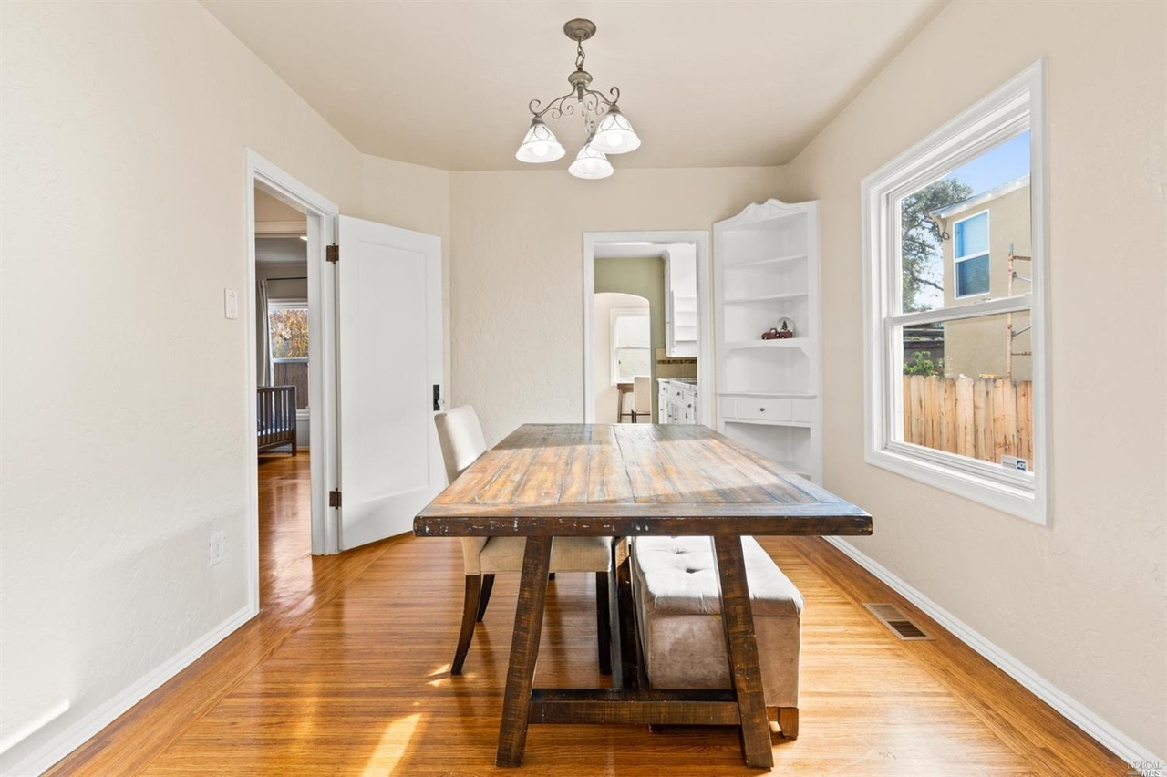 638 27th St, additional photo 3
